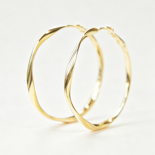 Minimalist Hoop Earrings on model — AUMIRE JEWEL